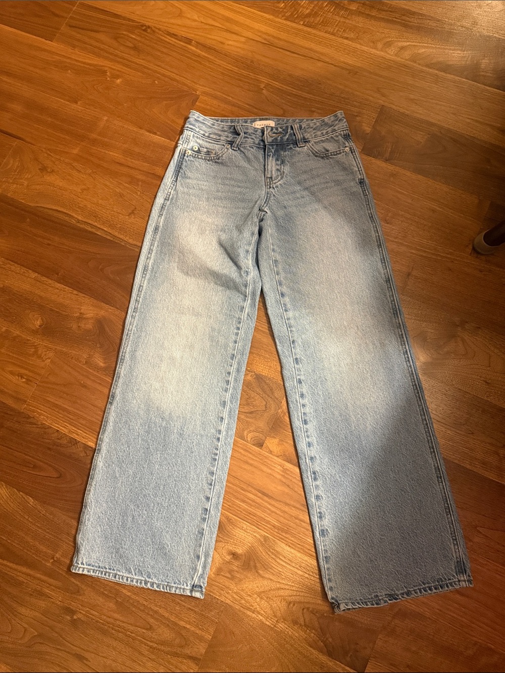 PacSun CaseyLow Rise Baggy Women’s Light Blue Wide Leg Jeans — Classic Low Rise
